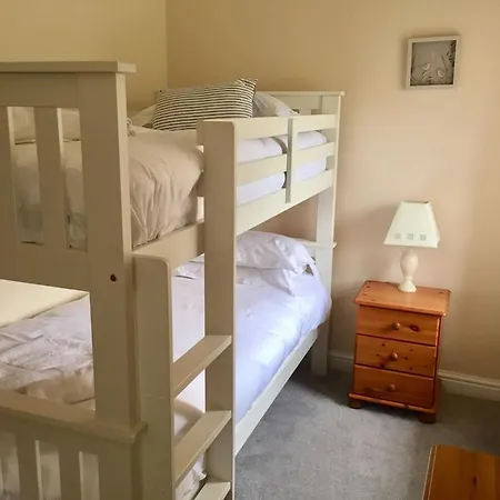 Middle - Delightful Situated In The Grounds Of Hall, Near Filey, Tatil Evi Hunmanby